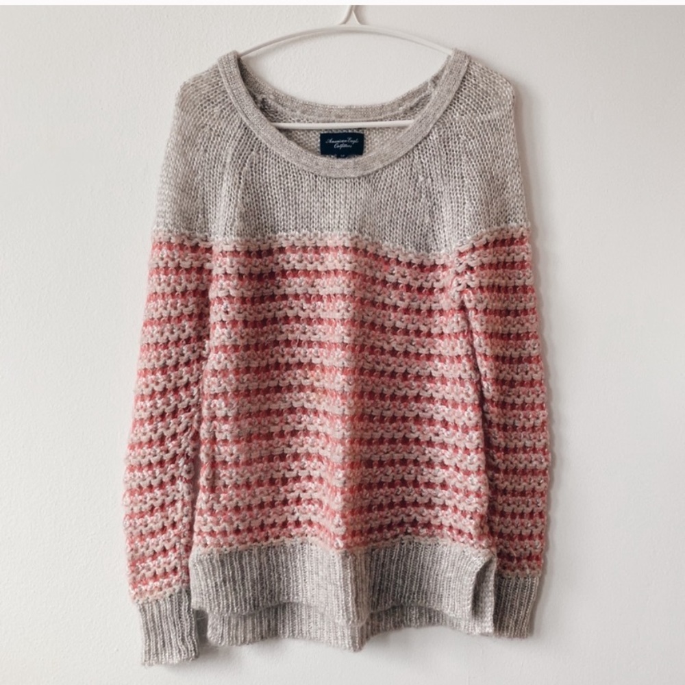 American Eagle Sweater
